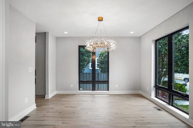 Foto del edificio - 3500 7th St N