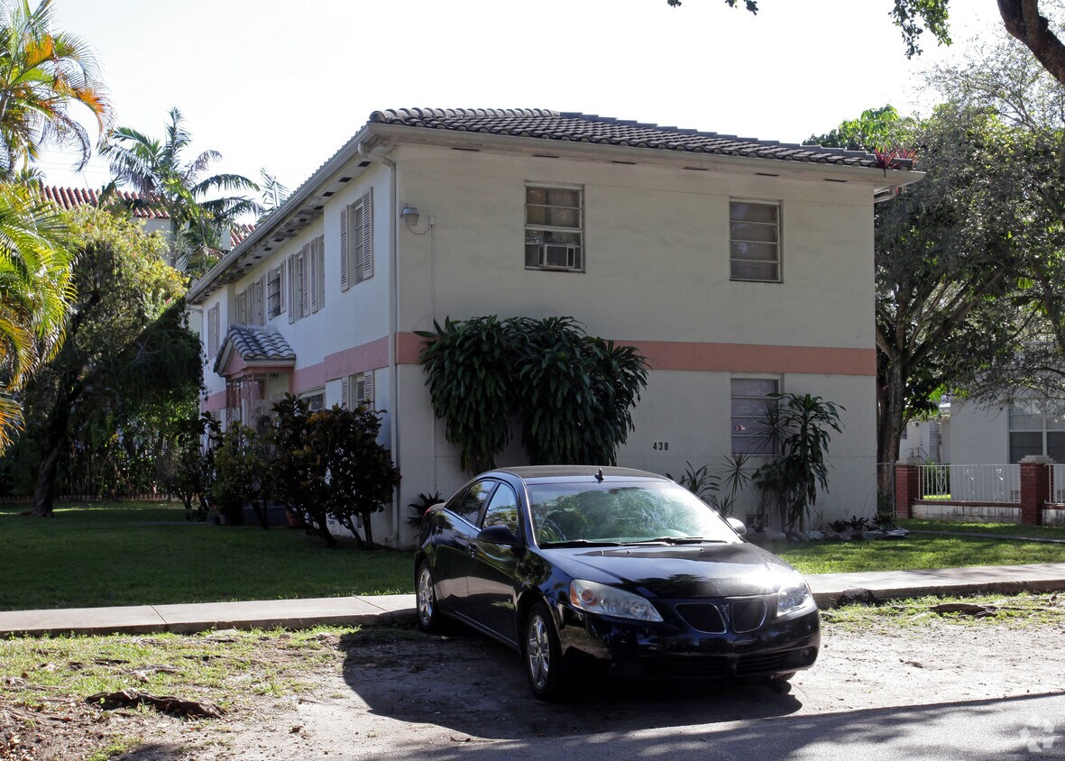 Primary Photo - 438 Malaga Ave