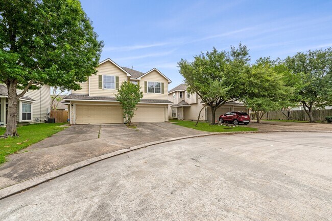 Foto del edificio - 8710 Thistlemoor Ln