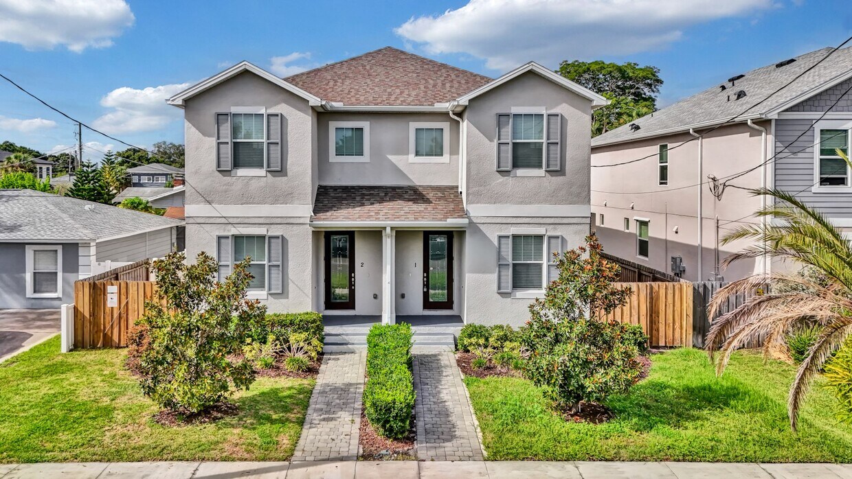 Primary Photo - Spacious 4BR/3BA South Tampa Townhome with...