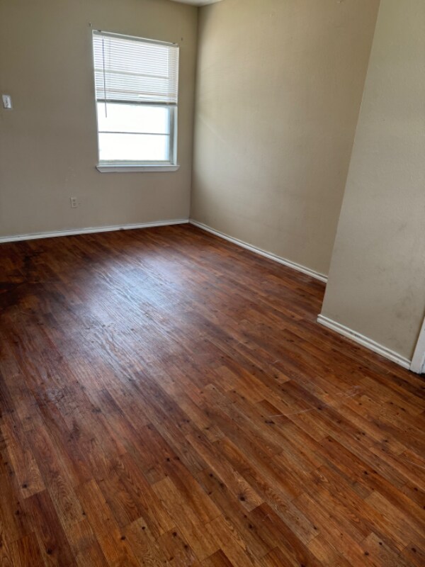 Building Photo - 750 Bonham St