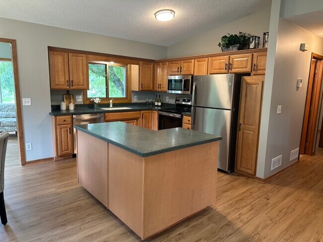 Building Photo - 6830 Penamint Ln
