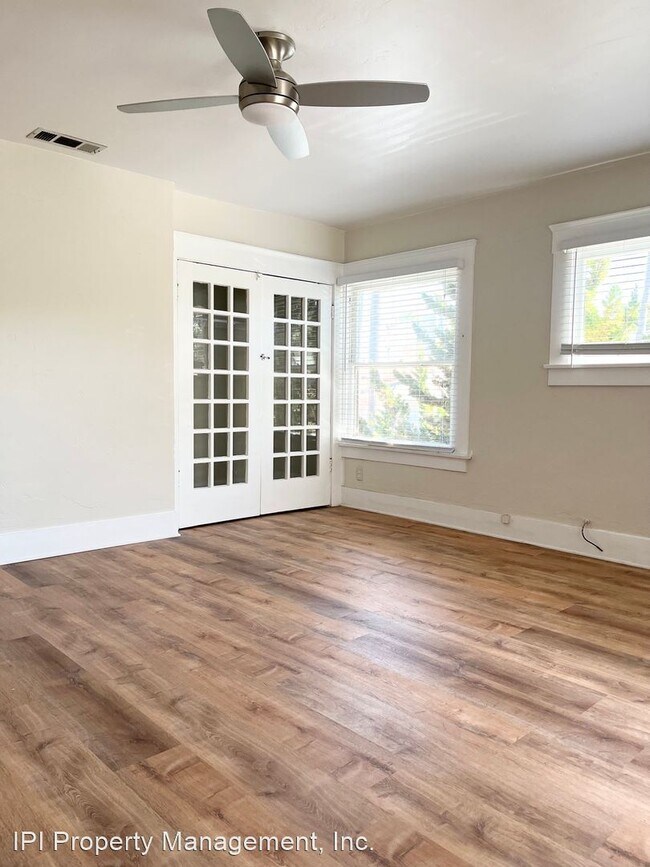 Foto del edificio - Studio, 1 bath House - 3234 3rd Ave. #A