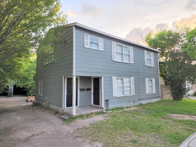 Building Photo - 1106 2nd Ave N