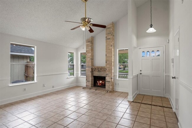Building Photo - 23419 Prairie Bird Dr