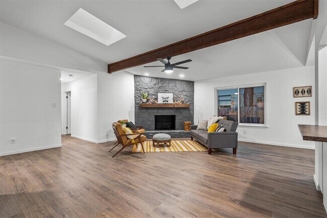 Foto del edificio - 1721 Zimmerman Ln