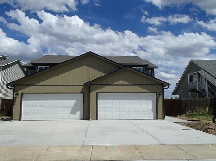 831 S Avalon St, Airway Heights, WA 99001 House Rental in Airway