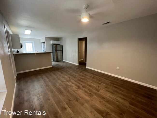 Foto del edificio - 3 br, 1 bath House - 2002 E California Ave