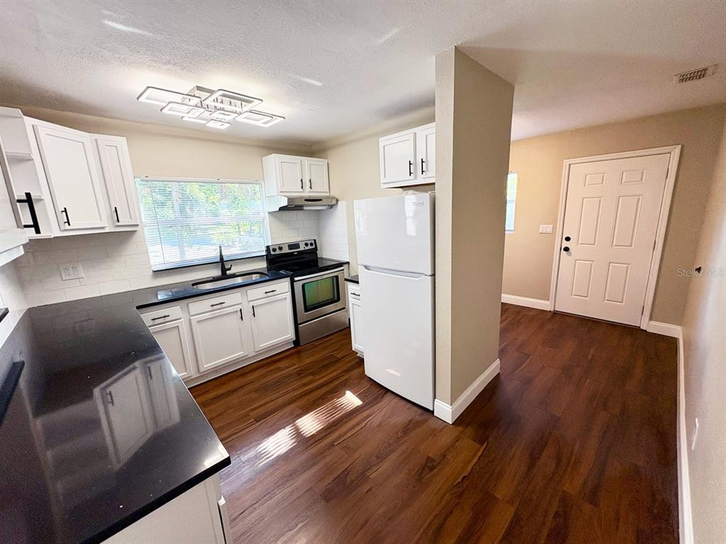 Foto principal - 3414 E 21st Ave
