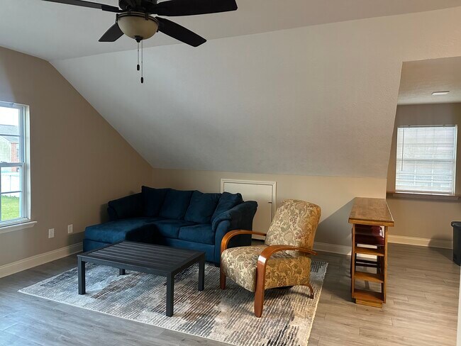 Foto del edificio - 4449 Brown St