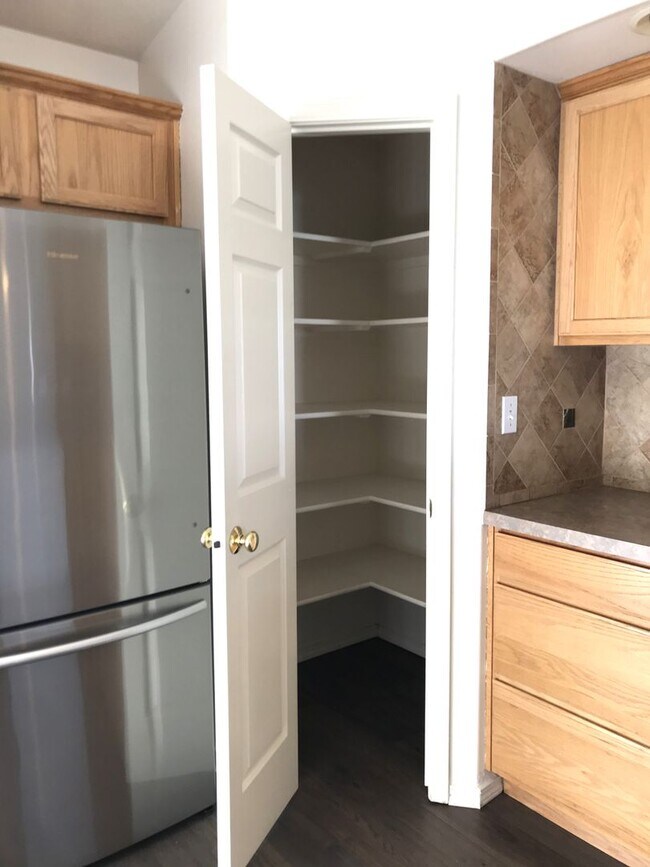 Building Photo - Single level 4 bedroom 2 bath Boise home.