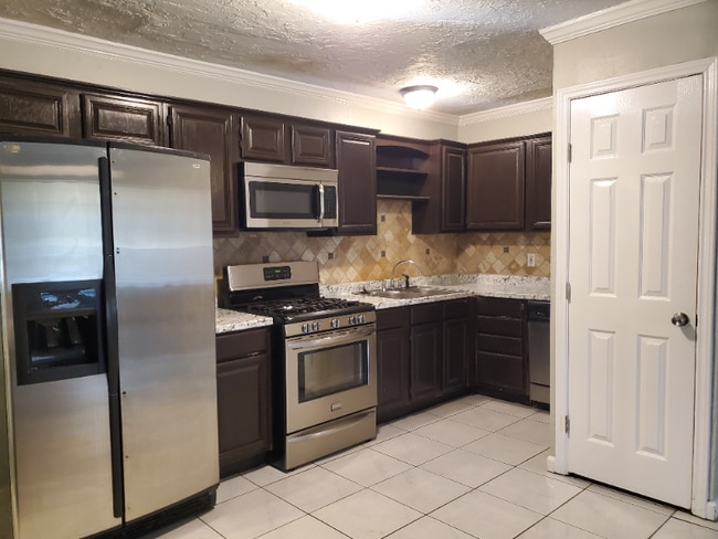 Photo - 1717 Magnolia Dr House