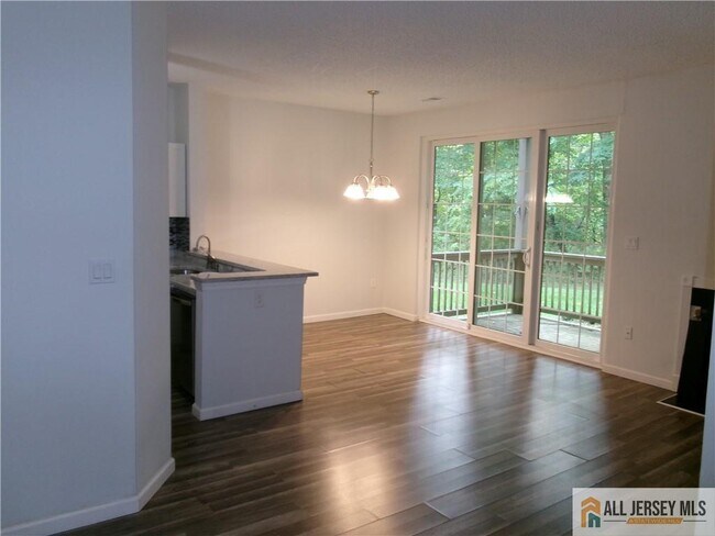 Foto del edificio - 4261 Bayberry Ct