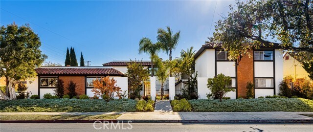 Foto principal - 201 E 16th St