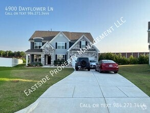 Building Photo - 4900 Dayflower Ln
