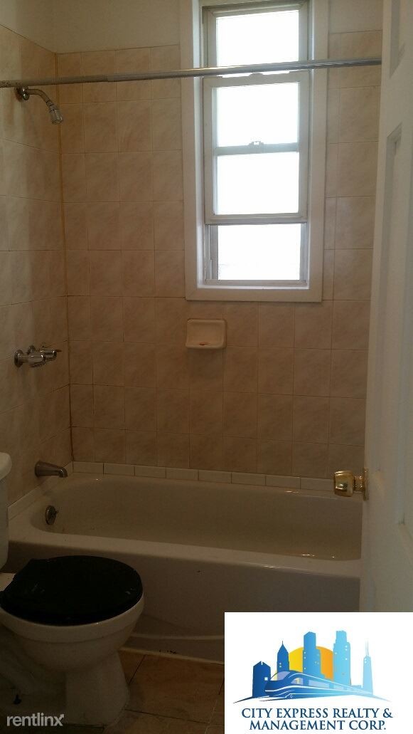 Building Photo - 3 br, 1 bath  - 258 Bradford St