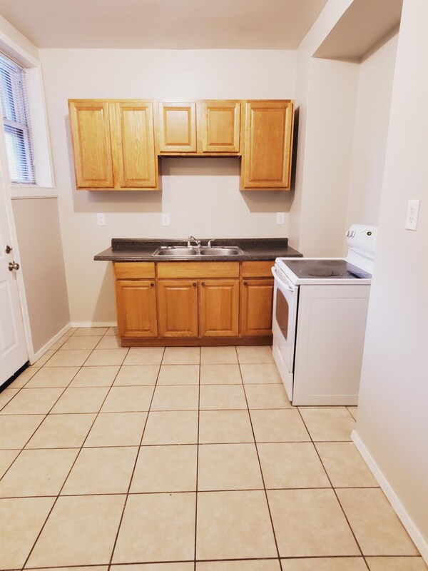 Building Photo - 1403 N Emporia- 104