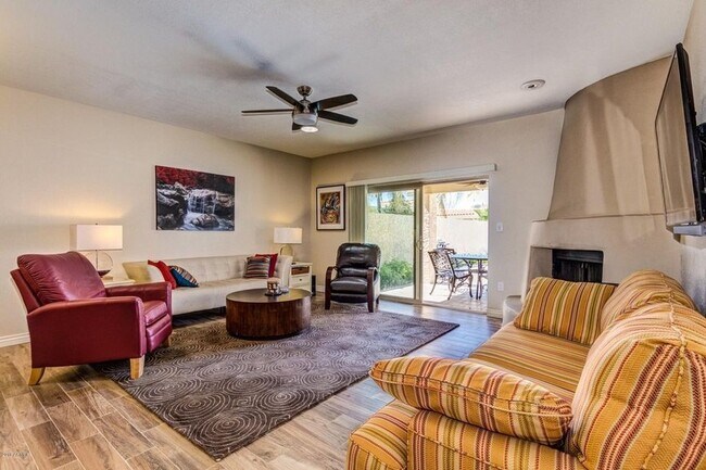 Foto del edificio - 7848 E Bonita Dr