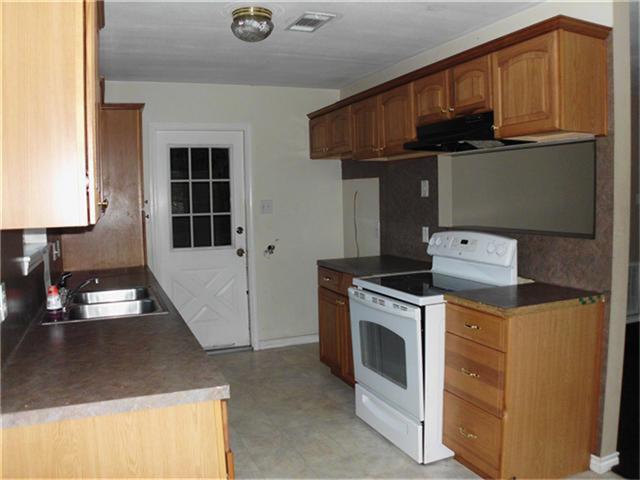 Foto del edificio - Come enjoy this 3 bedroom, 2 bath home wit...