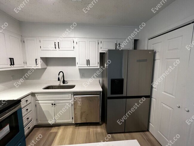 Foto del edificio - 3714 Penny St SW