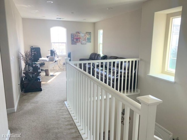 Building Photo - 4 br, 4 bath House - 235 W Hayward Ln