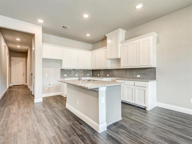 Building Photo - 6548 Iron Horse Blvd