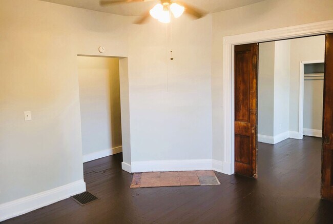 Foto del edificio - 530 Ridgeway Ave