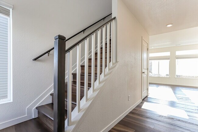 Foto del edificio - 4760 N Tower Dr