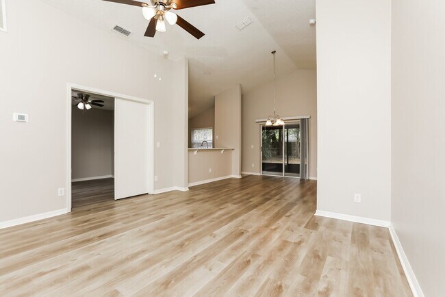 Building Photo - 1259 Adirondack Ct