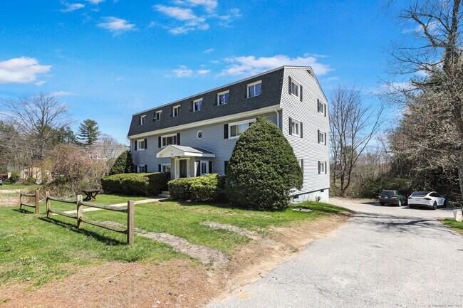 Building Photo - 296 CT-171