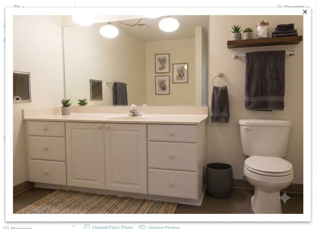Baño espacioso - Westgate Manor