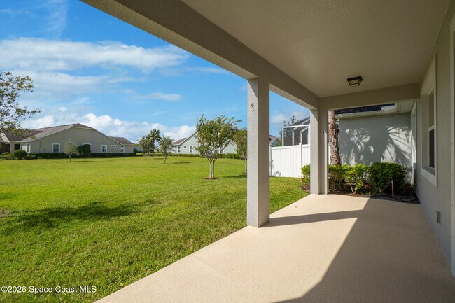 Building Photo - 2601 Trasona Dr
