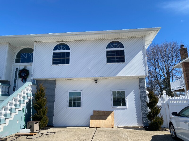 5 Nassau Ave Unit 1, West Babylon, NY 11704 Room for Rent in West