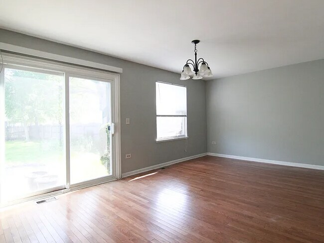 Foto del edificio - 1124 Crimson Ct