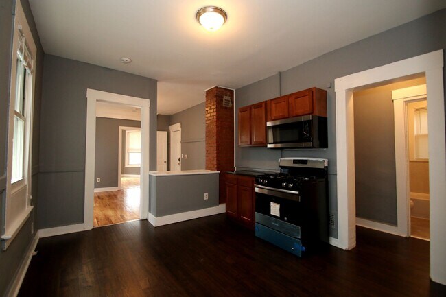 Building Photo - 205 Dover