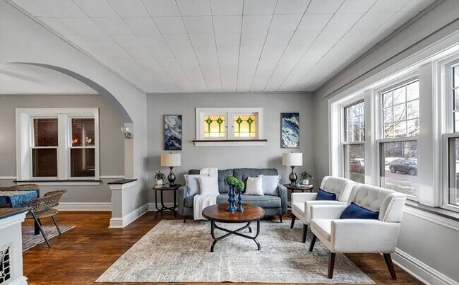 Building Photo - 5185 Goethe Ave