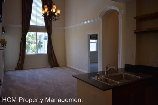 Foto del edificio - 2 br, 2 bath House - 2425 Scholarship
