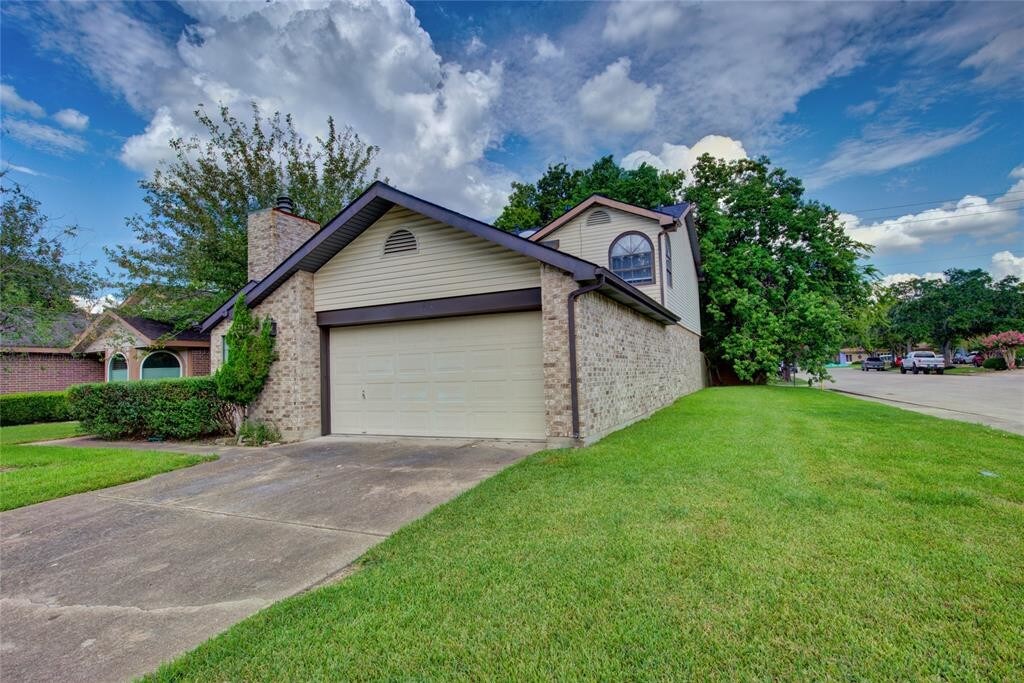 Primary Photo - 1651 Westbranch Dr