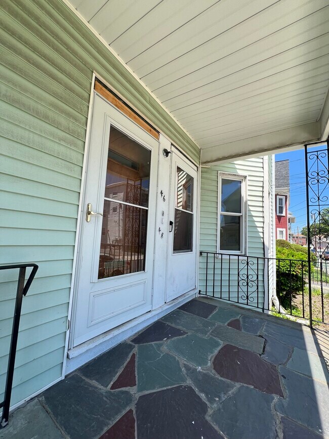 Foto del edificio - 48 Highland Ave