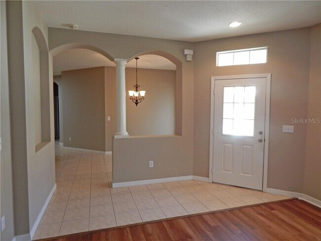 Building Photo - 5920 Phoebenest Dr