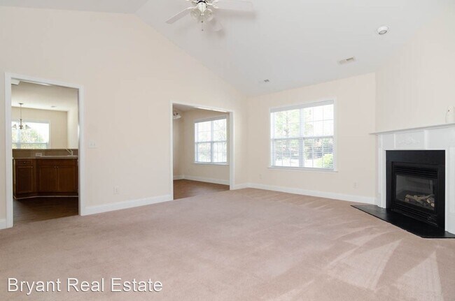 Building Photo - 3 br, 2 bath House - 119 Watersfield Road