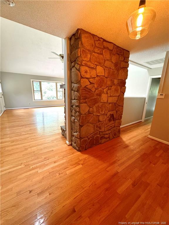 Foto del edificio - 5609 Weatherford Rd