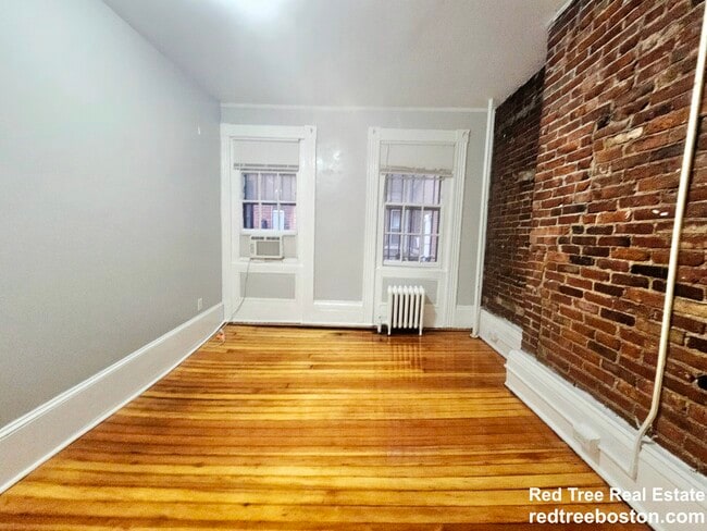Building Photo - 2 Champney Pl