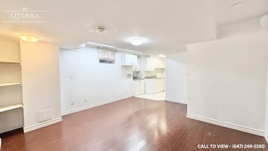 Building Photo - 328 Williamson Dr W