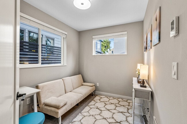 Foto del edificio - 305 18th Ave