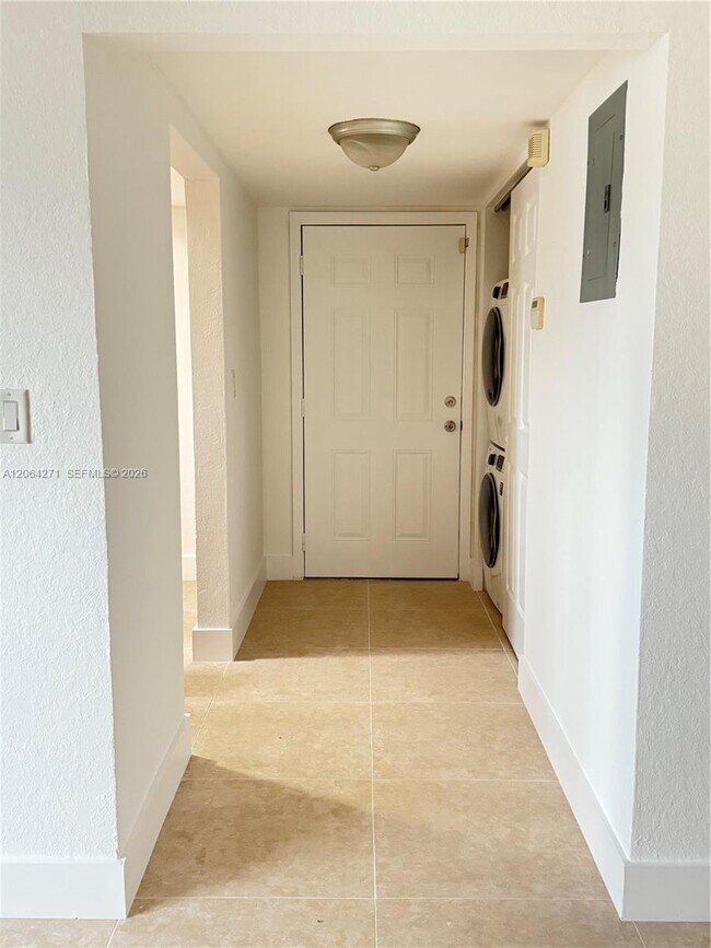 Foto del edificio - 7737 SW 88th St