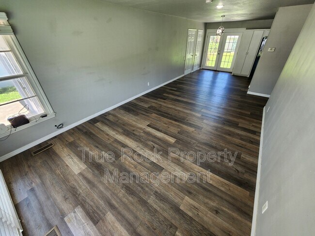 Foto del edificio - 1008 E 6th