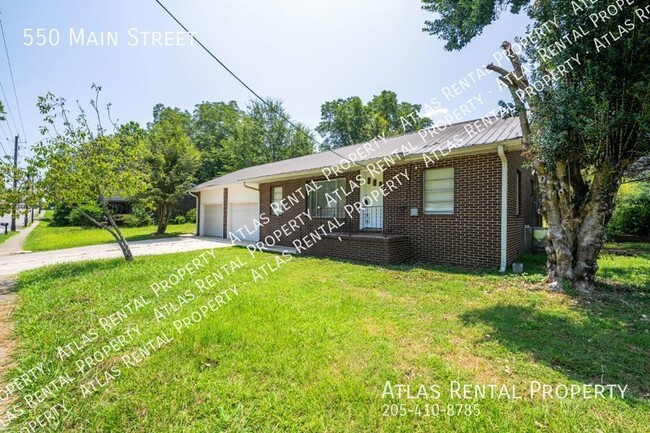 Building Photo - 550 Main Street West Blocton, AL 35184