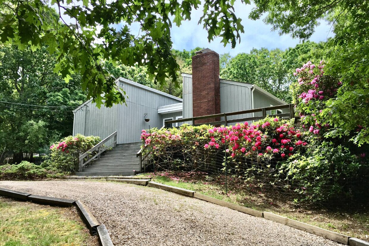 10 Pond Ln, East Hampton, NY 11937 House Rental in East Hampton, NY