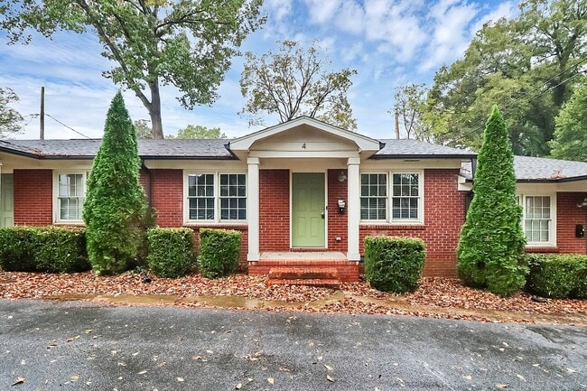 Rent Special on Beautifully Renovated Apar... - Rent Special on Beautifully Renovated Apar... House